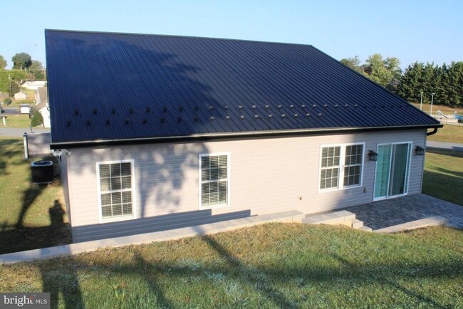 Building Photo - 775 DRIVE