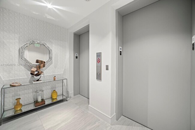 Building Photo - 3300 NE 188th St