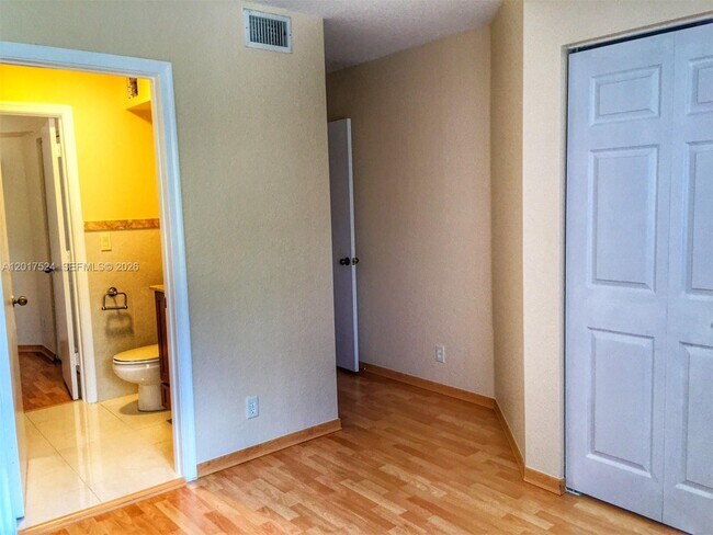 Building Photo - 2180 Ensenada Terrace