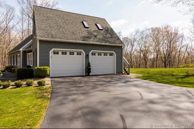Building Photo - 358 Toby Hill Rd