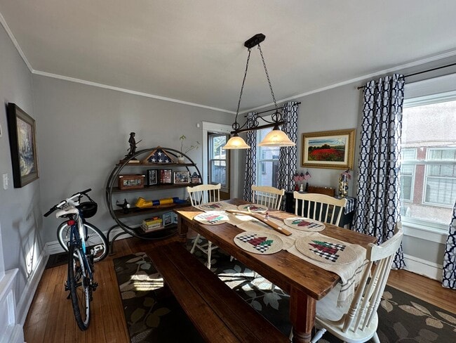 Building Photo - Traditional 2-Story Colonial