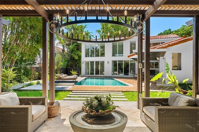 Building Photo - 575 Bay Point Rd