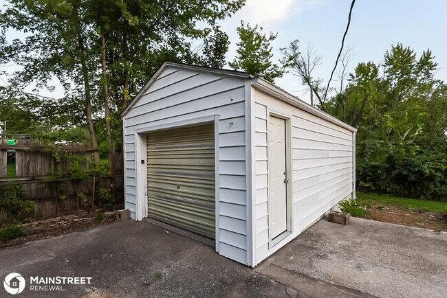 Building Photo - 7403 E 49TH TERR, Kansas City, MO 64129