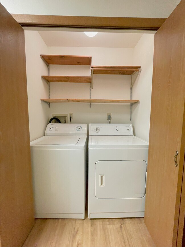 Building Photo - 3228 Wood Rd