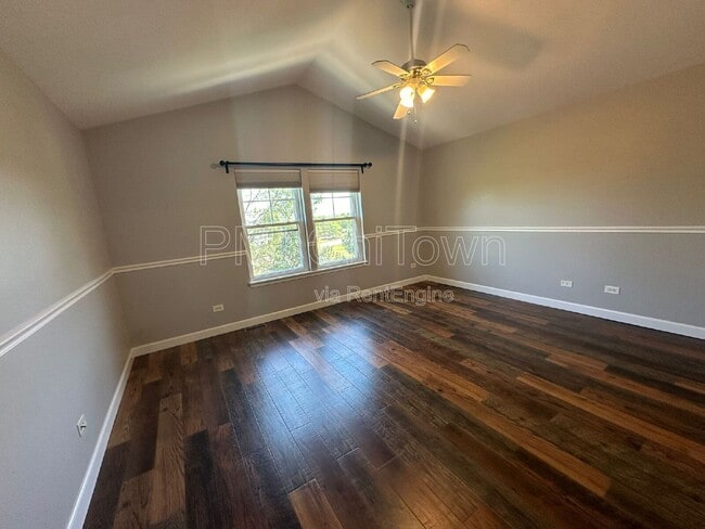 Building Photo - 5682 Cambridge Way
