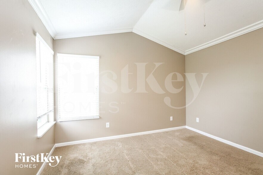 Building Photo - 5970 Polonius Dr