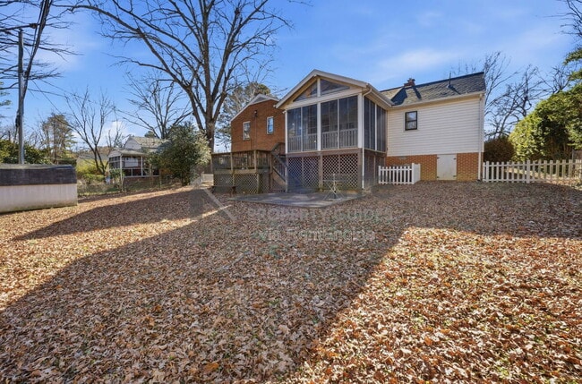 Building Photo - 9002 Michaux Ln