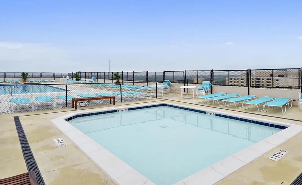 Building Photo - 5500 Friendship Blvd