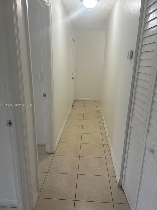 Building Photo - 3876 NW 207 St Rd