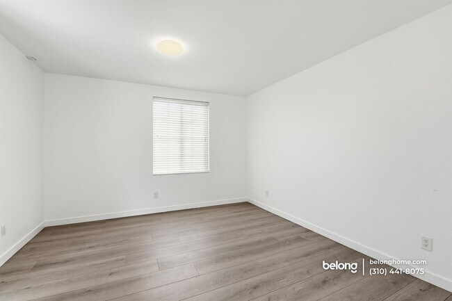 Building Photo - 29016 Lillyglen Dr