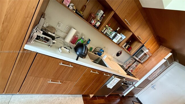 Building Photo - 50 Biscayne Blvd