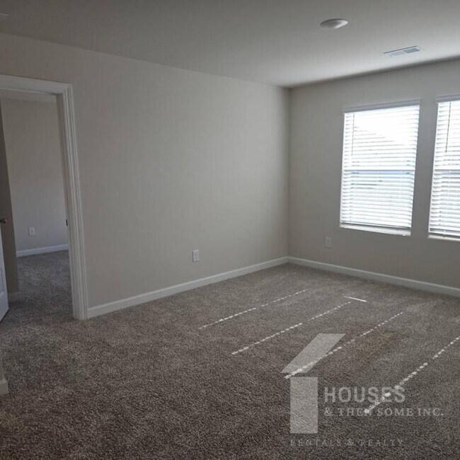 Building Photo - 185 Vickery Rd