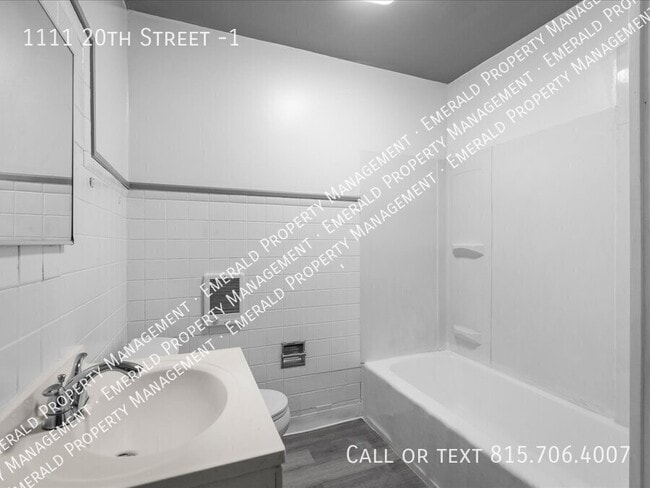 Building Photo - 1111 20th St