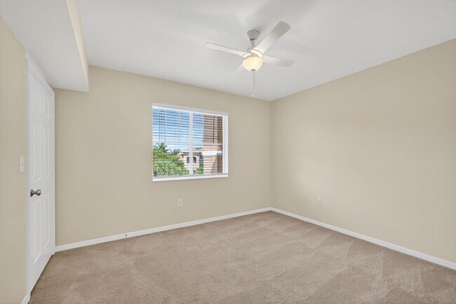 Building Photo - 6510 Emerald Dunes Dr