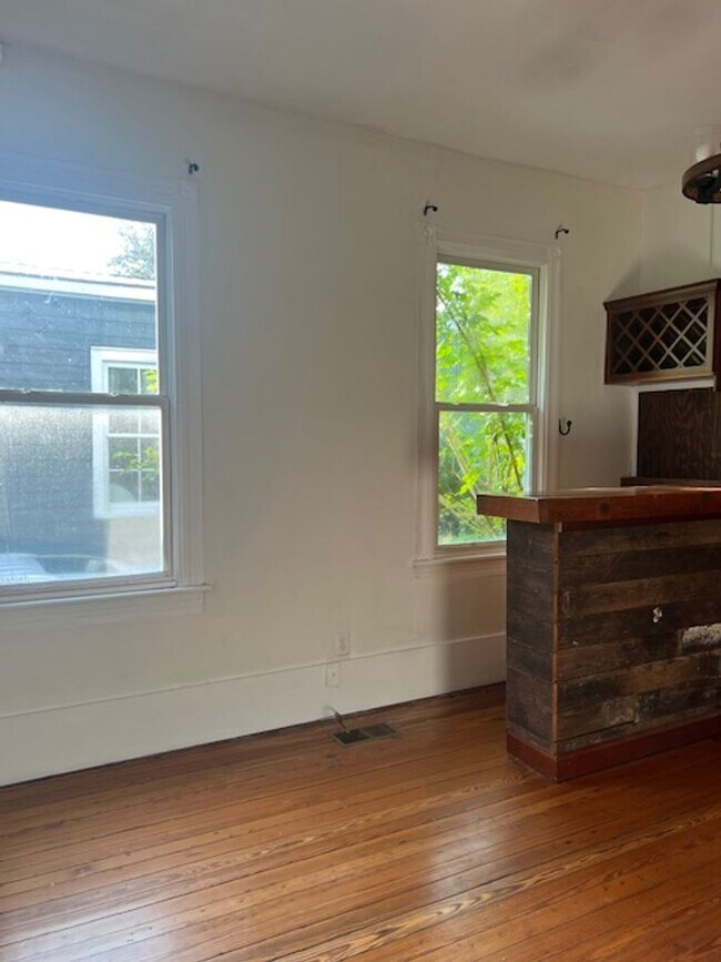 Building Photo - Downtown Beaufort House for Rent