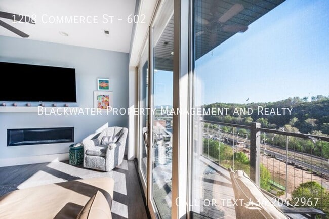 Building Photo - 1208 Commerce St