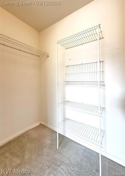 Building Photo - 875 GreenView Ct