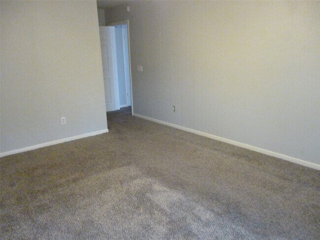 Building Photo - 3243 Battle Ridge Ln