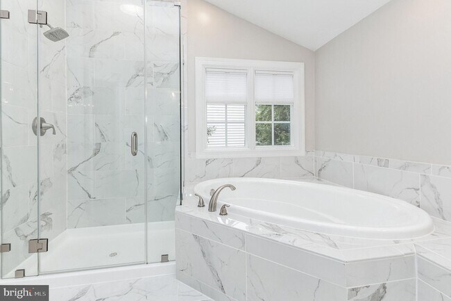 Building Photo - 43179 Allenby Way