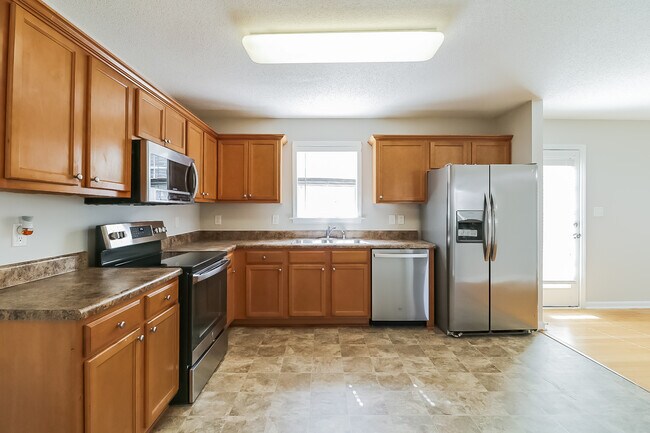 Building Photo - 128 Ashlyn Ridge Dr