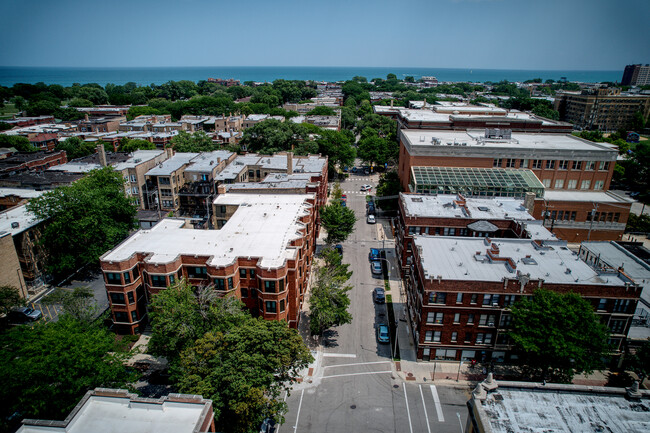 Building Photo - 1655 W Jonquil Terrace