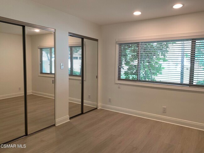 Building Photo - 1242 Landsburn Cir