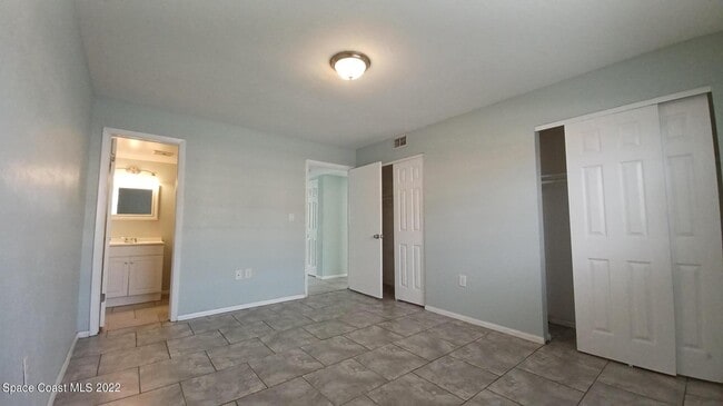 Building Photo - 181 Ulster Ln