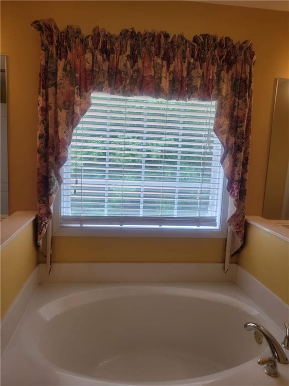 Building Photo - 5555 Holly Springs Dr