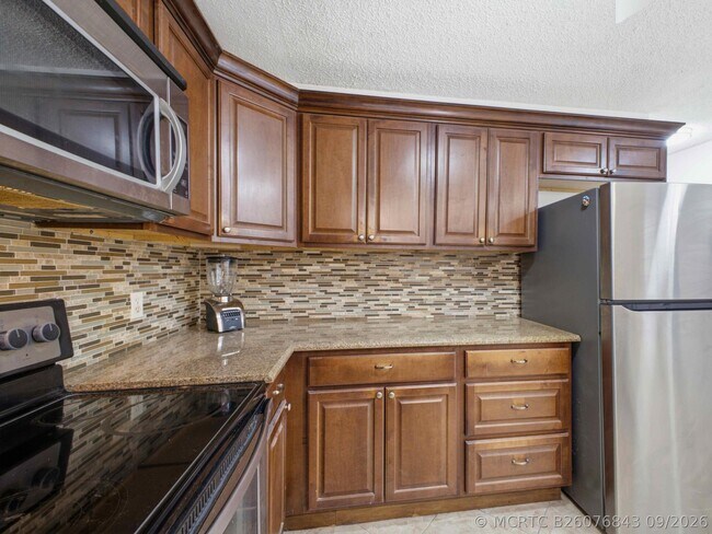 Building Photo - 9160 Fairbanks Ln