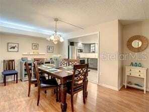 Building Photo - 4780 Cove Cir