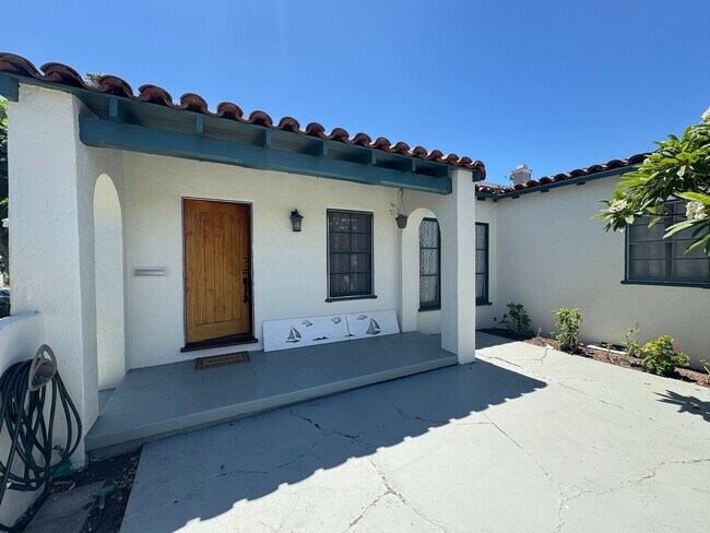 Building Photo - Beautiful 3bd 1ba