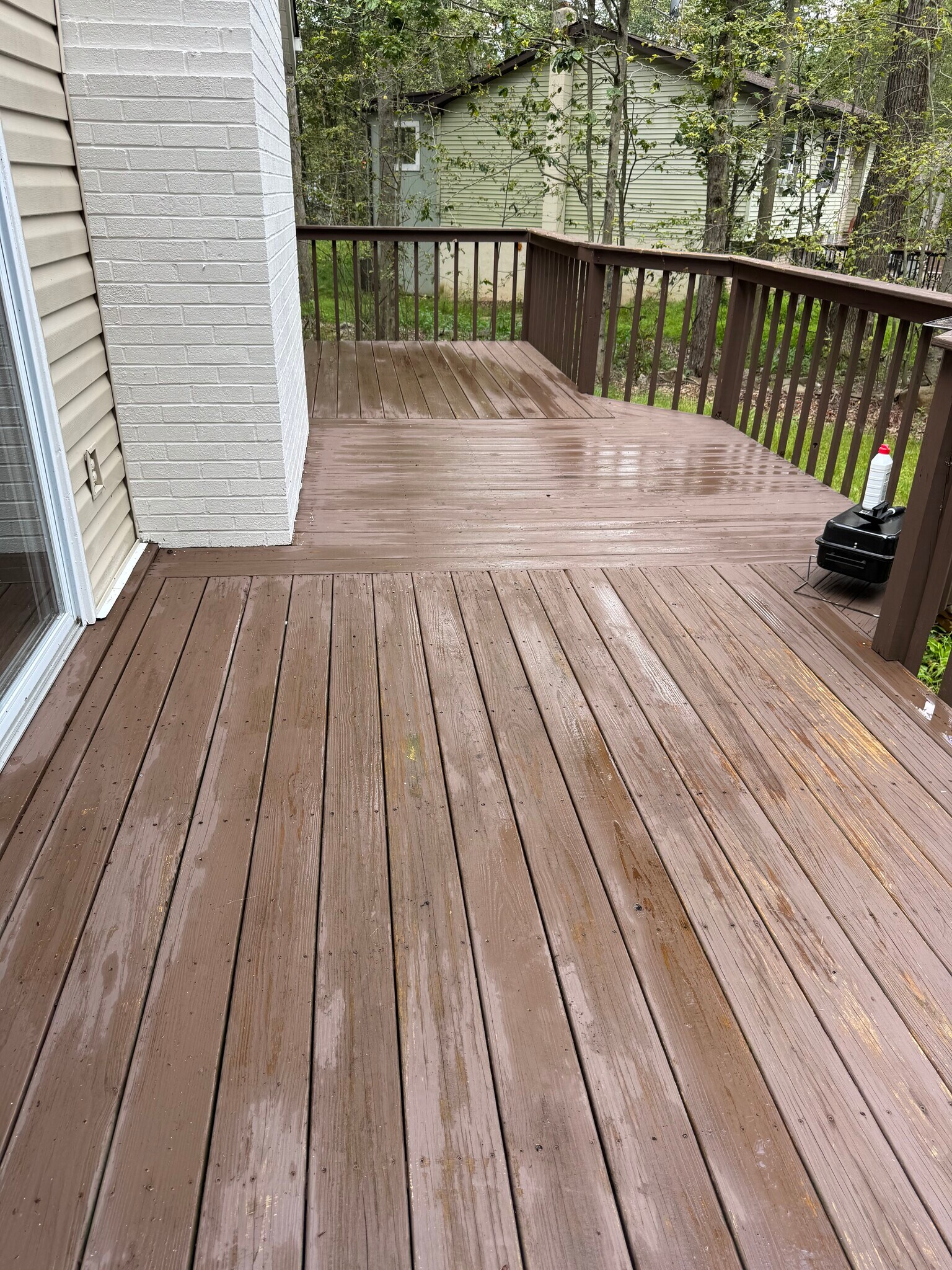 Front deck - 1010 Eisenhower Way
