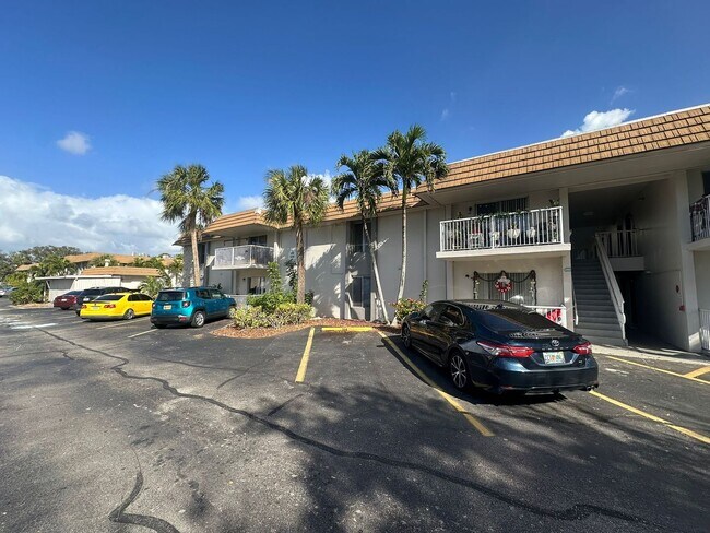 Building Photo - FAST APPROVAL !  1 bed 1 bath at green tee...
