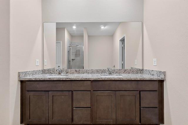 Building Photo - 272 Moonstone Way