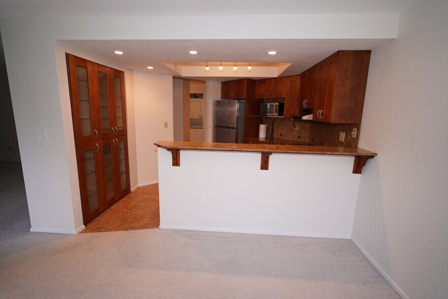 Building Photo - 11104 NE 68th St