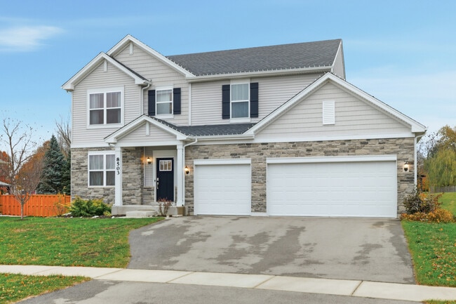 Building Photo - 8503 Rosehall Dr