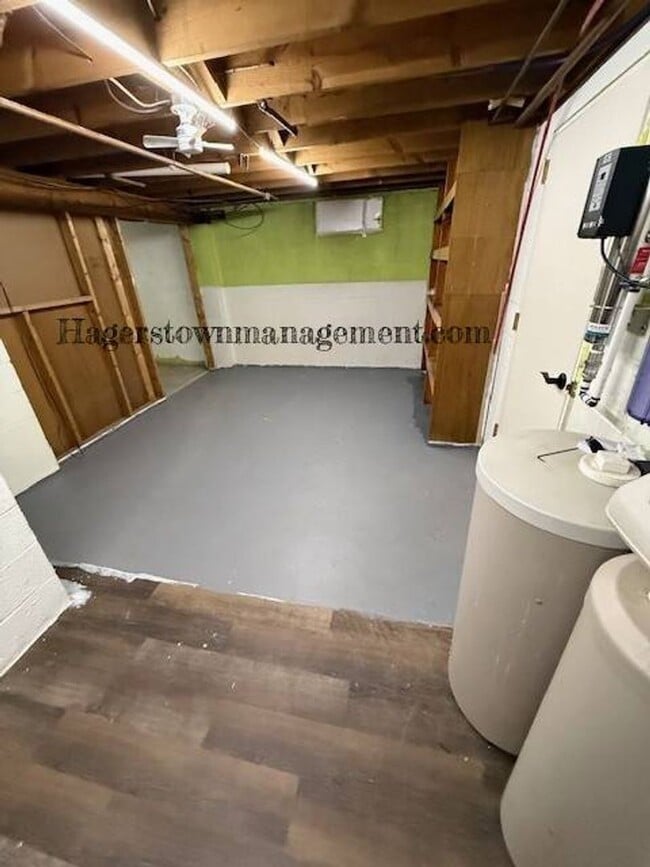 Building Photo - Greencastle - 3 BR Rancher