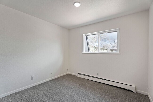 Building Photo - Azalea1629(KP-JF)