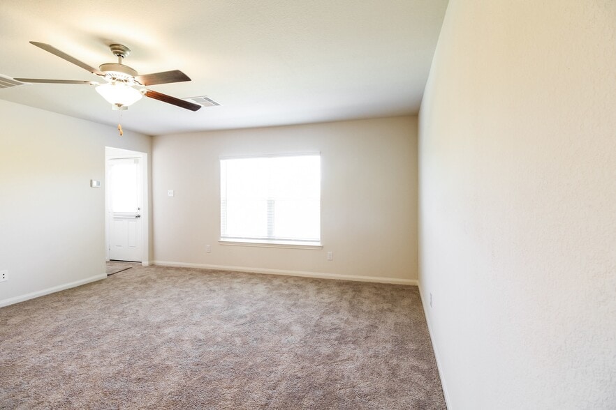 Building Photo - 26717 Frost Dr