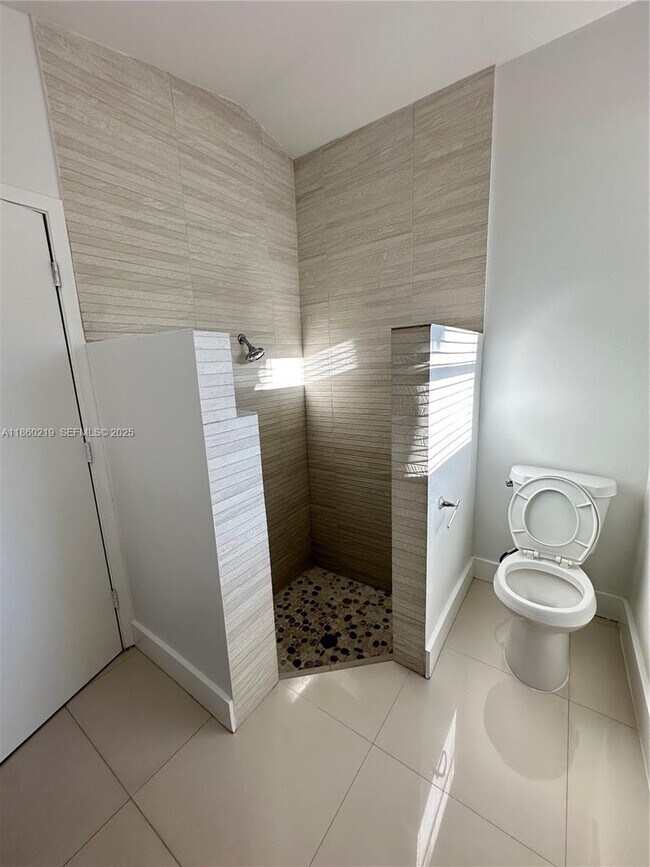 Building Photo - 3150 NW 94th Ave