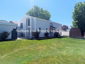 Building Photo - 4 Bed, 2 Bath HVAC