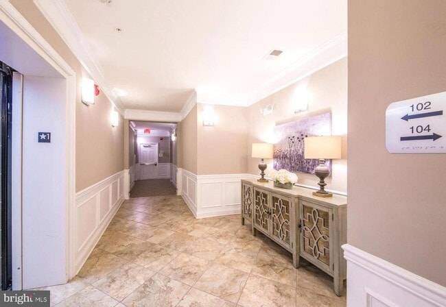 Building Photo - 43144 Sunderland Terrace