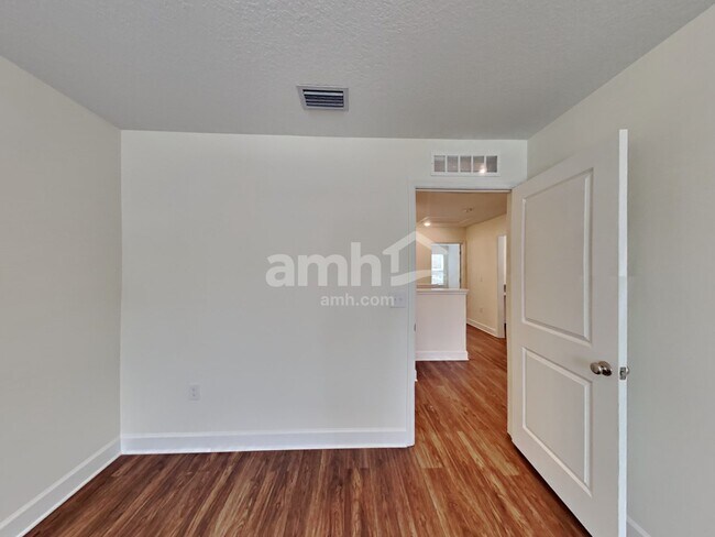Building Photo - 29648 Passerine Ct