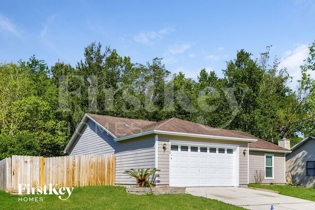 Building Photo - 1598 Twin Oak Dr W
