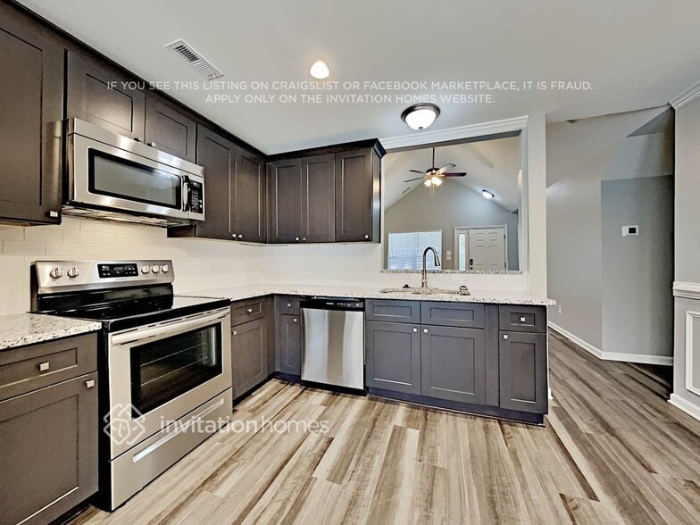 Building Photo - 3418 Ann Franklin Ct