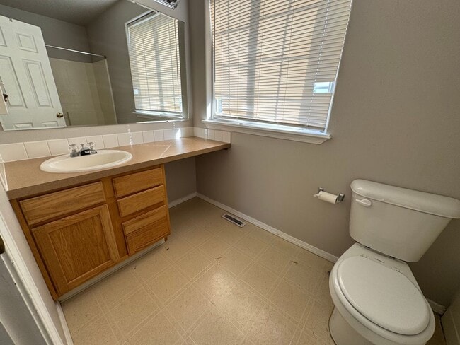 Building Photo - 3 bedroom house in Kuna