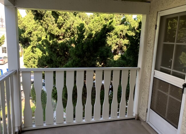 Balcony #1 - 8820 Alcott St