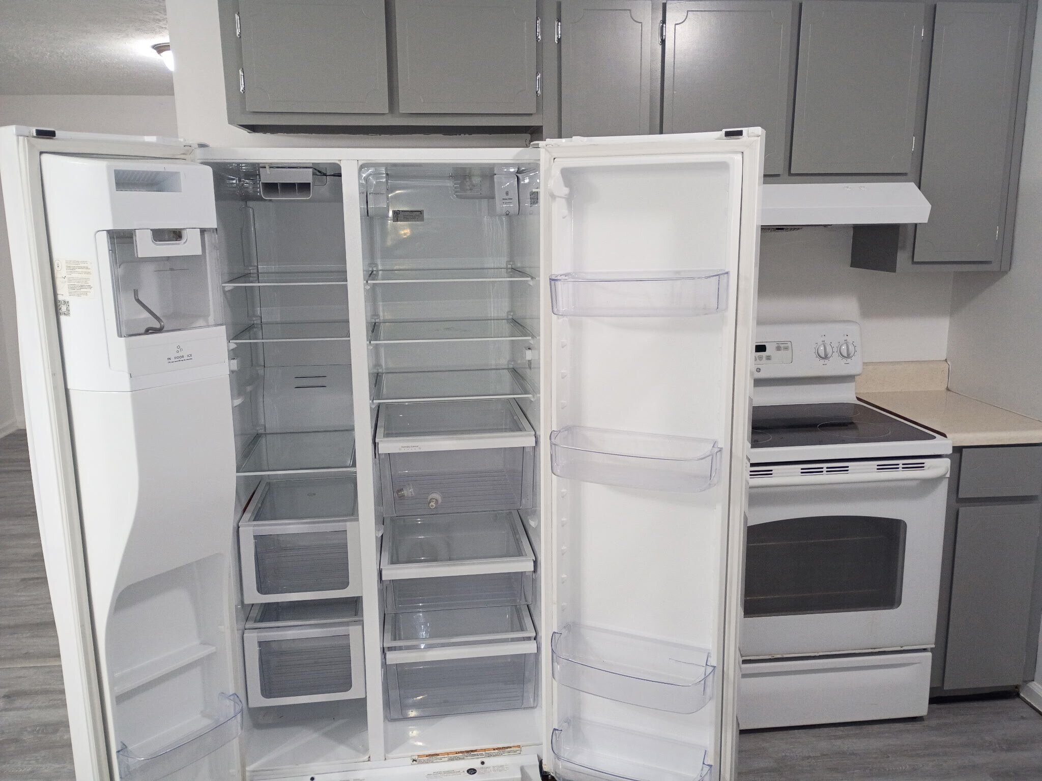 Building Photo - 14 Flint Dr