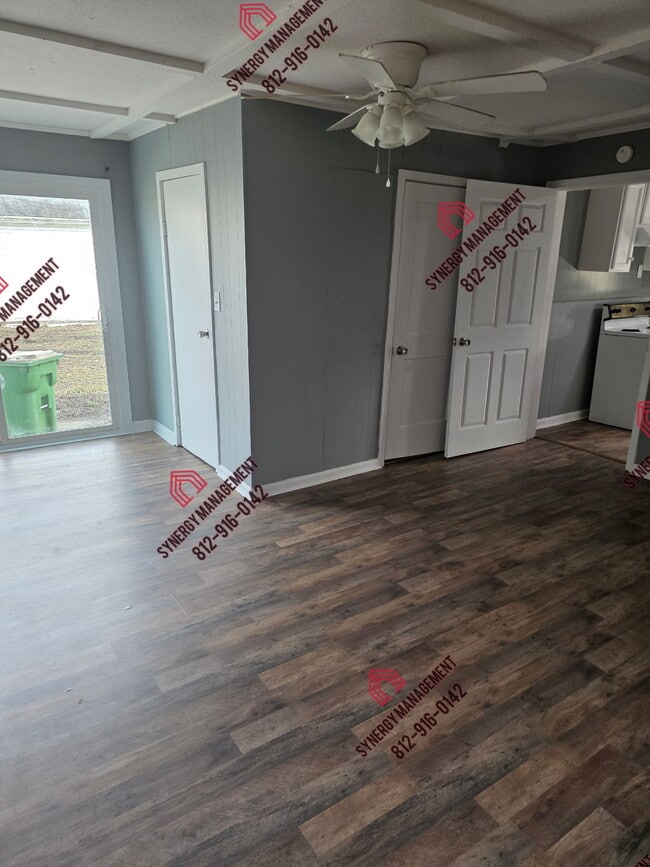 Building Photo - 1107 Helm St