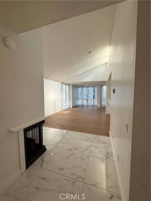 Building Photo - 575 Esplanade